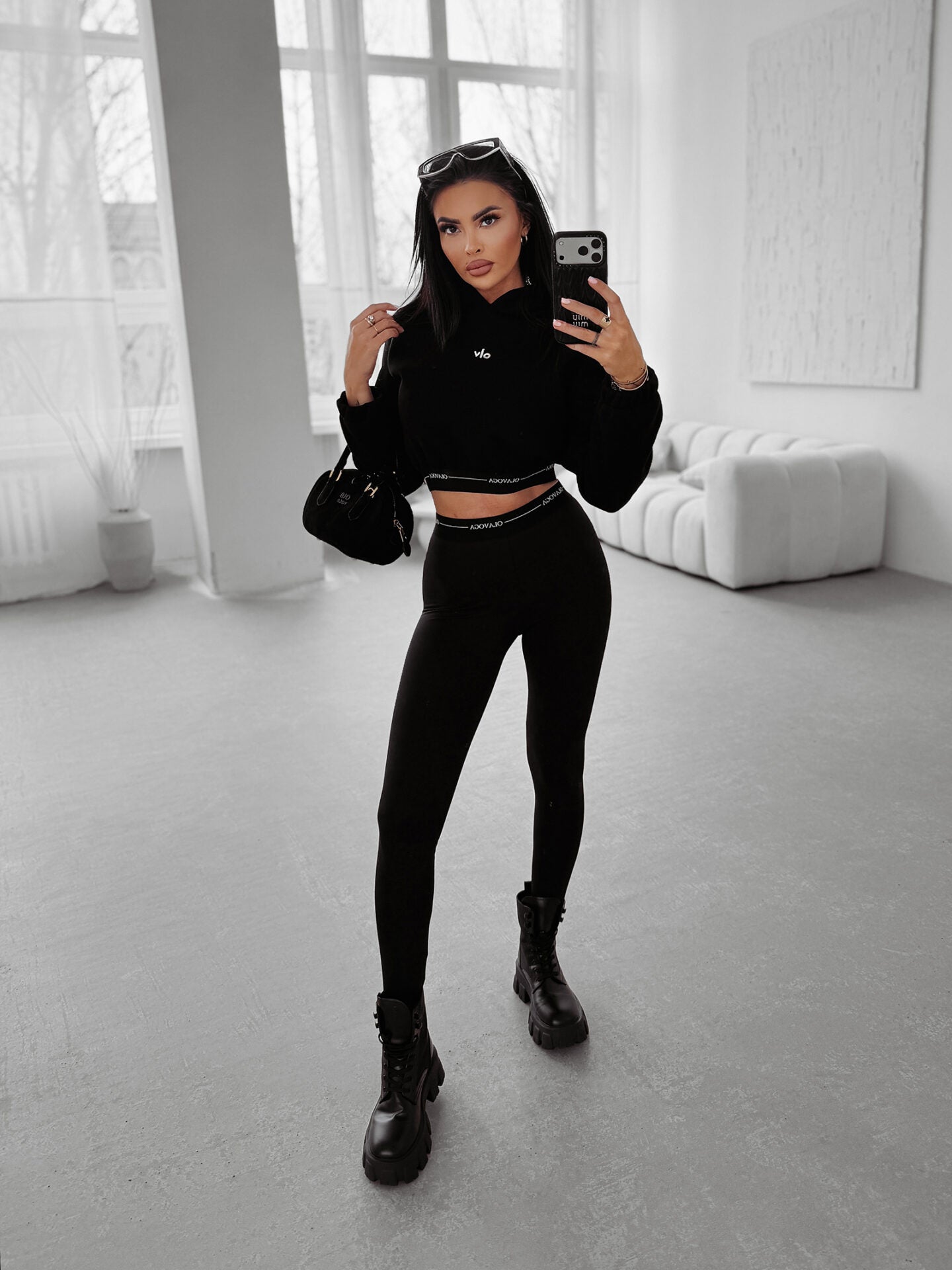 LUNARI elastic leggings black