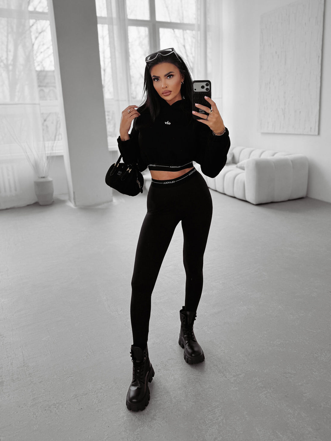 LUNARI elastic leggings black